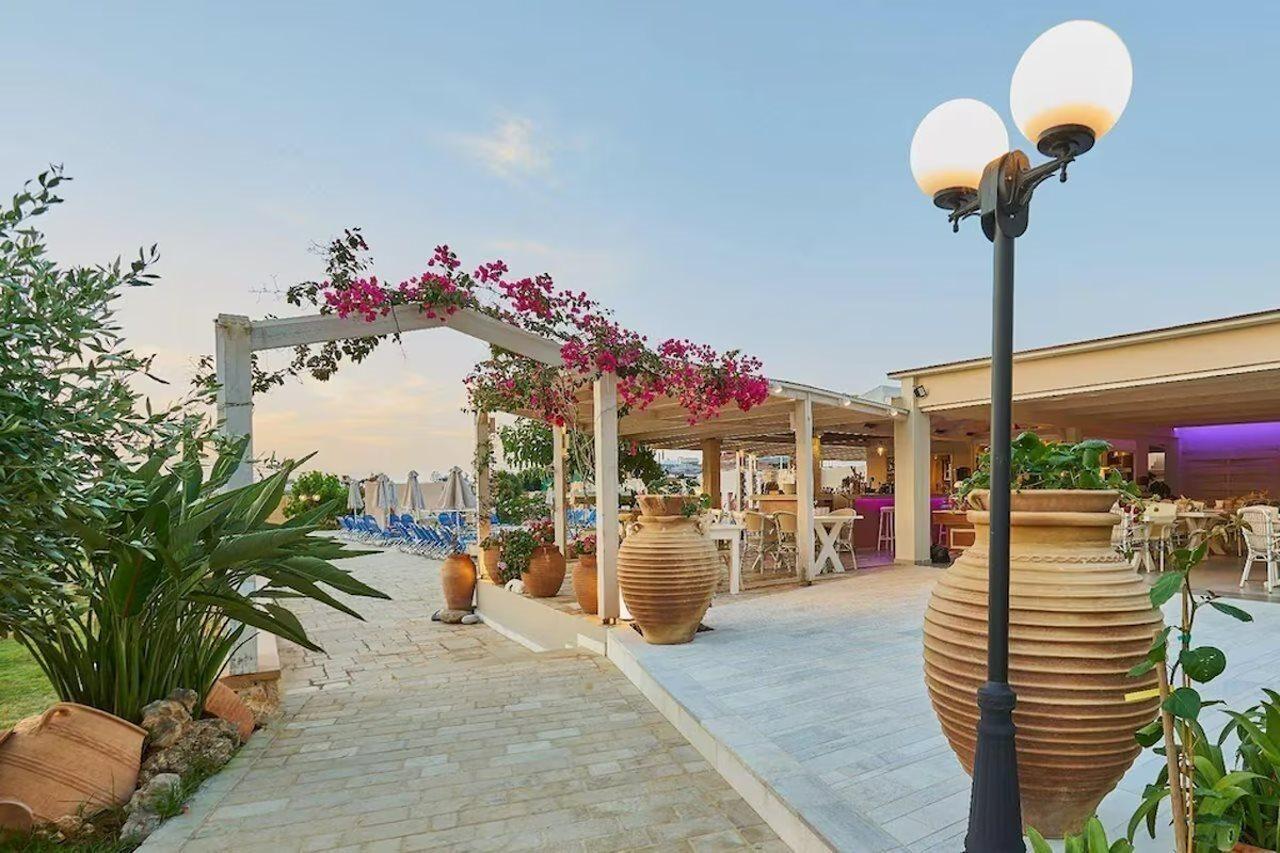 Golden Bay Hotel Apartments Mália Zewnętrze zdjęcie